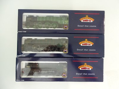 Lot 355 - A group of BACHMANN OO gauge class A1 steam...