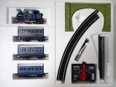 Lot 363 - A HORNBY OO gauge R174 'Rural Rambler' starter...