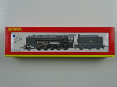 Lot 374 - A HORNBY OO gauge R2105D class 9F steam...