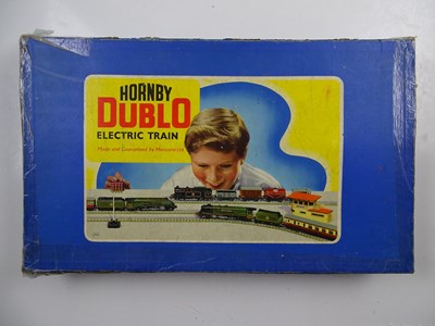 Lot 388 - A HORNBY DUBLO OO gauge EDP12 3-rail 'Duchess...