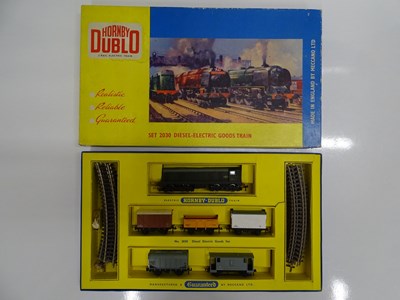 Lot 392 - A HORNBY DUBLO OO gauge 2030 2-rail...