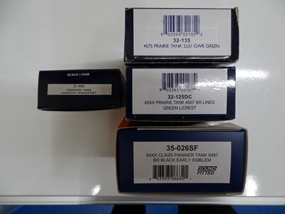 Lot 440 - A group of BACHMANN OO gauge panier and...