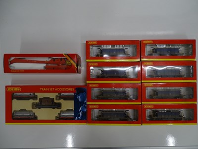 Lot 442 - A group of HORNBY OO gauge Seacow hopper...