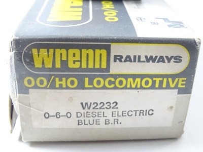 Lot 480 - A pair of WRENN OO gauge locomotives...