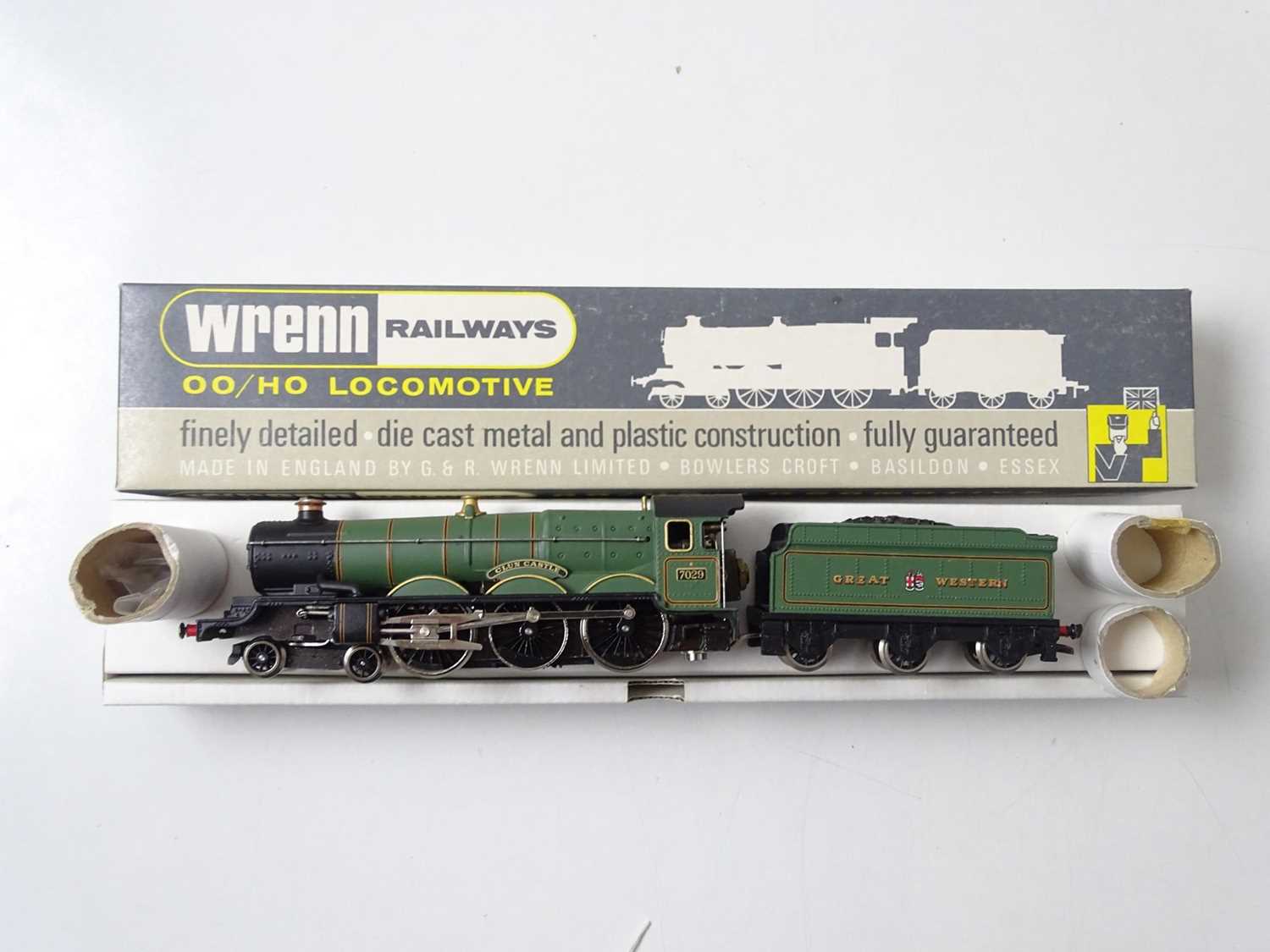 Lot 496 - A WRENN OO gauge W2247 Castle Class steam...