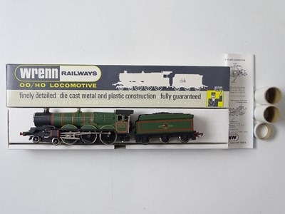 Lot 498 - A WRENN OO gauge W2221 in BR green livery...