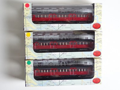 Lot 512 - A group of EFE OO gauge Piccadilly Line 1938...