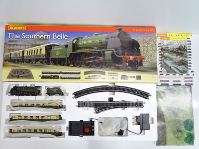 Lot 531 - A HORNBY OO gauge R1118 'The Southern Belle'...