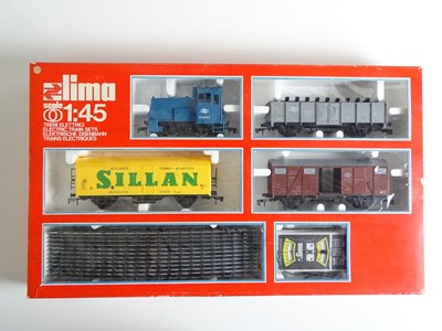 Lot 550 - A LIMA O gauge Goods Train set comprising...