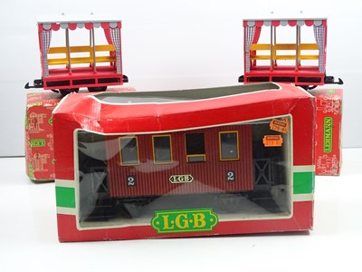 Lot 576 - A group of LGB G scale coaches comprising 1x...