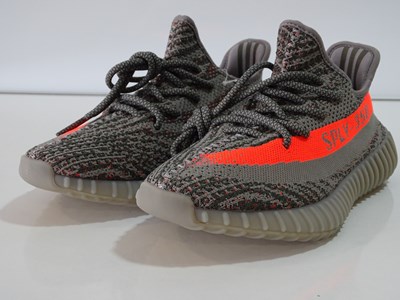 Lot 7 - ADIDAS - Yeezy Boost 350 V2 Trainers - UK7.5 /...