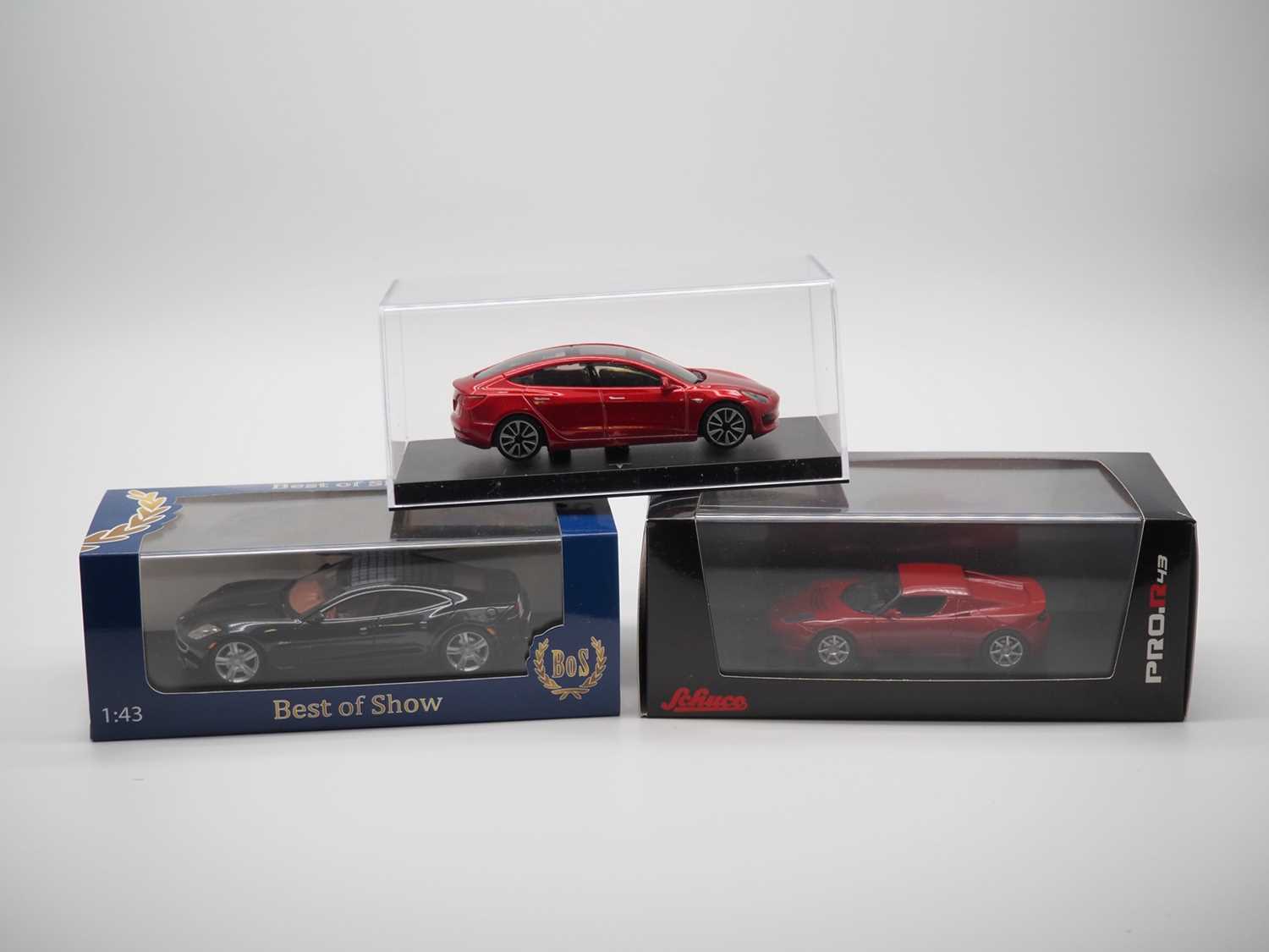 Lot 115 - A group of 1:43 scale Ltd models by TESLA...