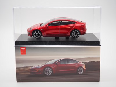Lot 115 - A group of 1:43 scale Ltd models by TESLA...
