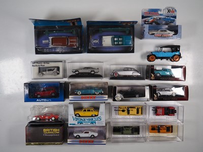 Lot 215 - A group of mostly 1:43 scale boxed and unboxed...