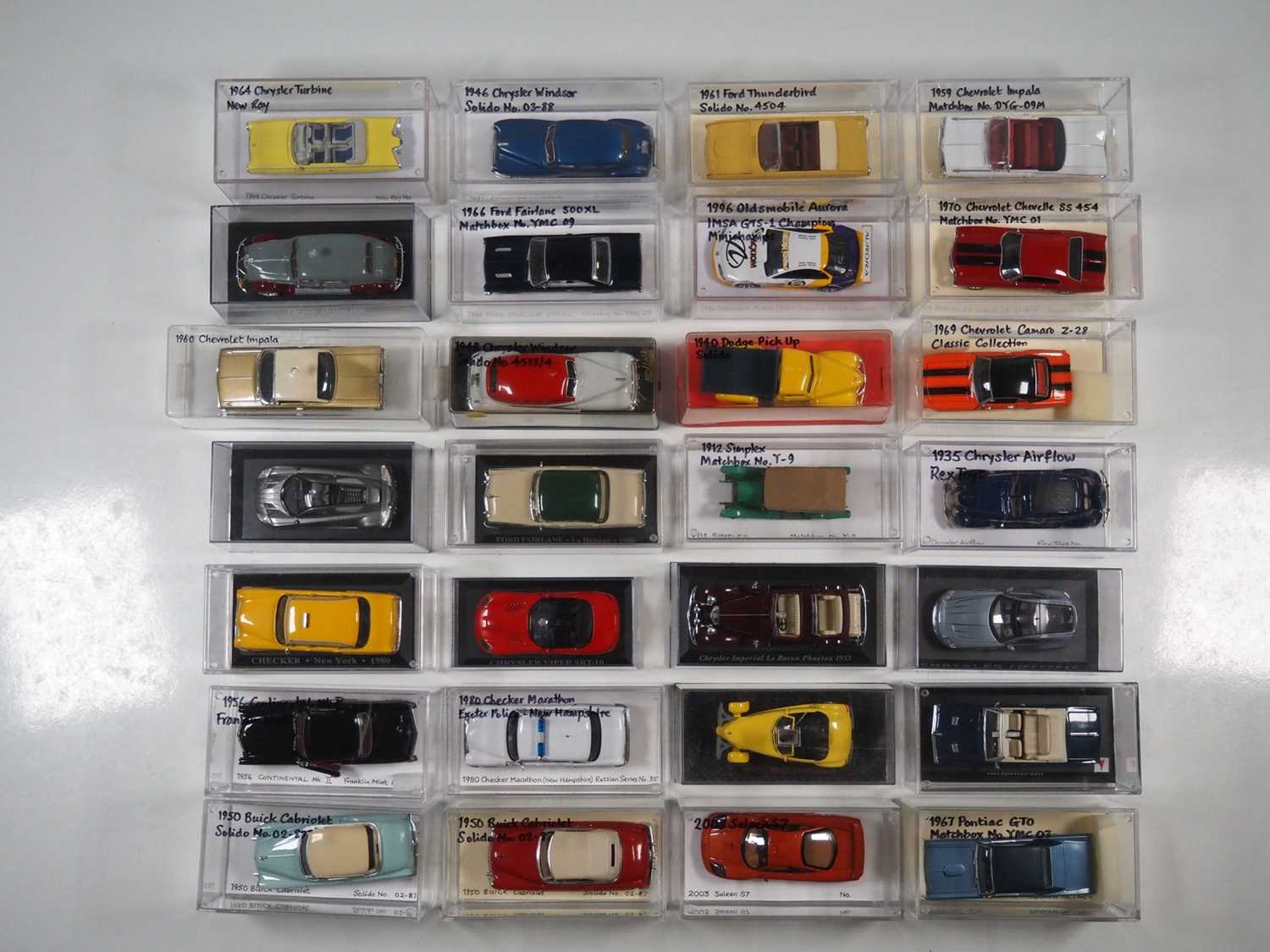 Lot 218 - A group of 1:43 scale unboxed models of...