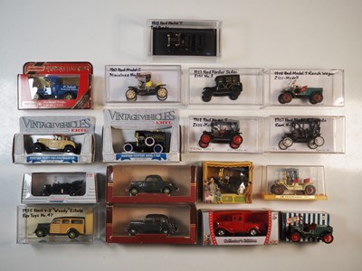 Lot 229 - A group of boxed and unboxed 1:43 scale models...