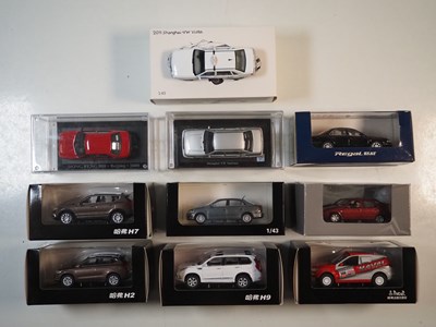 Lot 254 - A group of boxed and unboxed 1:43 scale models...