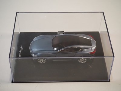 Lot 267 - A group of 1:43 scale boxed models to include...