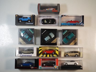 Lot 292 - A group of 1:43 scale boxed and unboxed models...