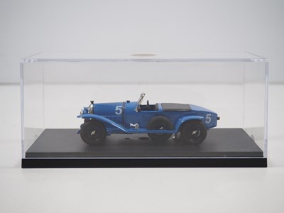 Lot 408 - A group of boxed 1:43 scale models by PINKO...