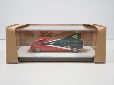 Lot 501 - A 1:43 scale BIZARRE BZ428 by Fernando Pinto...