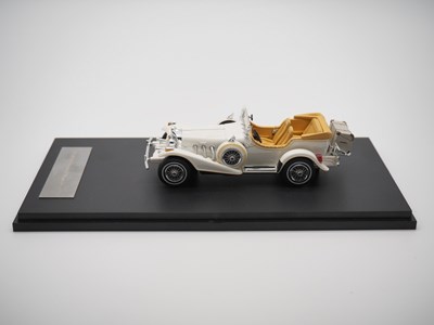 Lot 56 - A 1:43 scale NEO Deluxe NEO47195, hand built...