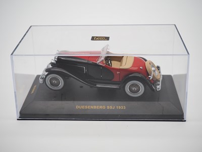 Lot 98 - A group of 1:43 scale Ltd edition resin models...