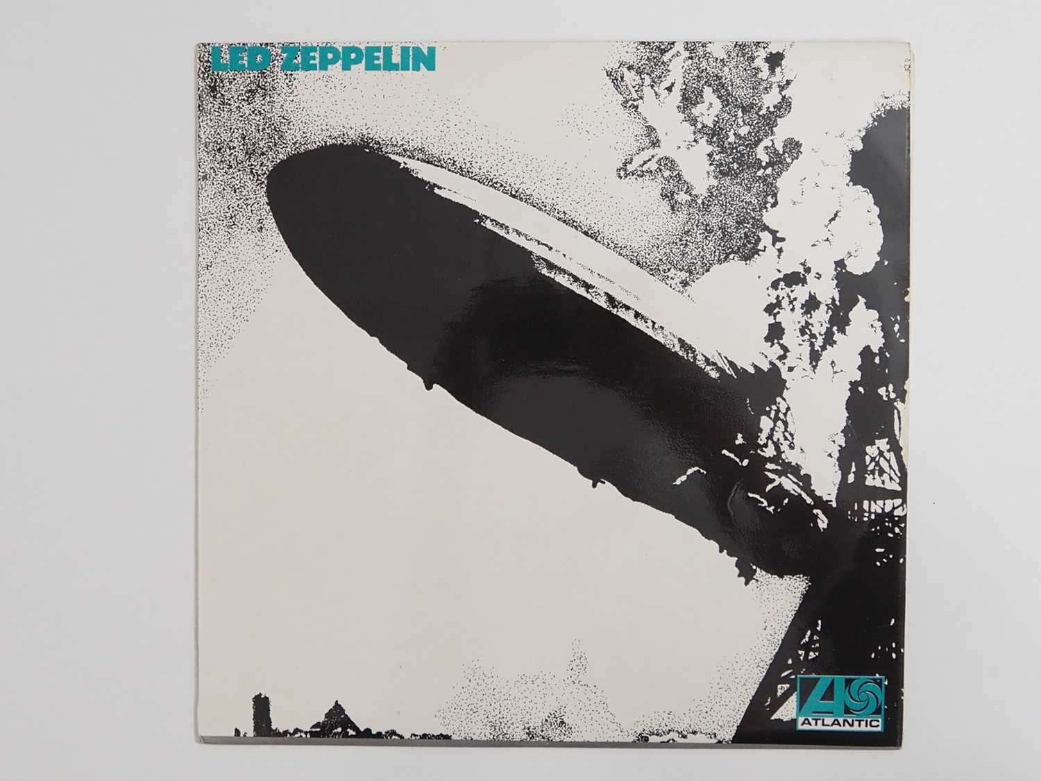 Lot 421 - LED ZEPPELIN - LED ZEPPELIN (1969) - First