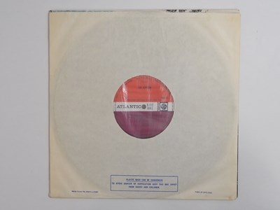 Lot 421 - LED ZEPPELIN - LED ZEPPELIN (1969) - First...