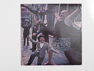 Lot 442 - THE DOORS - STRANGE DAYS (1968) - first...