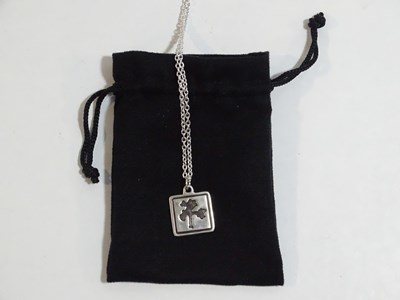 Lot 533 - U2 -Collection of promotional merchandise to...