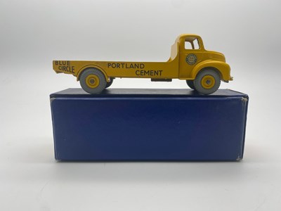 Lot 151 - A DINKY No 533 Leyland Cement Wagon...