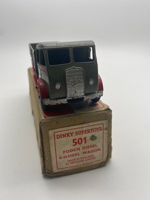 Lot 162 - A DINKY No 501 Foden (Type 1) Diesel 8-wheel...