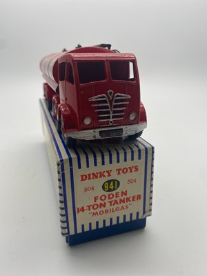 Lot 164 - A DINKY No 941 Foden (Type 2 cab) "Mobilgas"...