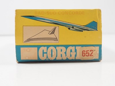 Lot 202 - A rare boxed CORGI Toys No 652 Japan Air Lines...
