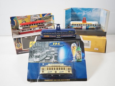 Lot 210 - A group of assorted diecast and unbuilt kit...