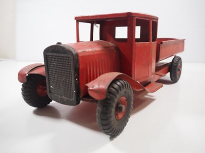 Lot 263 - A TRI-ANG MINIC tinplate Bedford long bonnet...