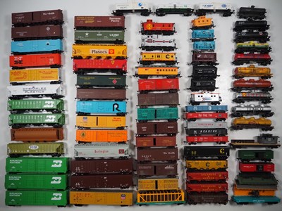 Lot 330 - A group of unboxed American outline HO wagons...