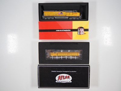 Lot 337 - A pair of American outline HO gauge diesel...