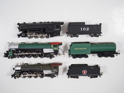 Lot 343 - A group of unboxed American outline HO gauge...