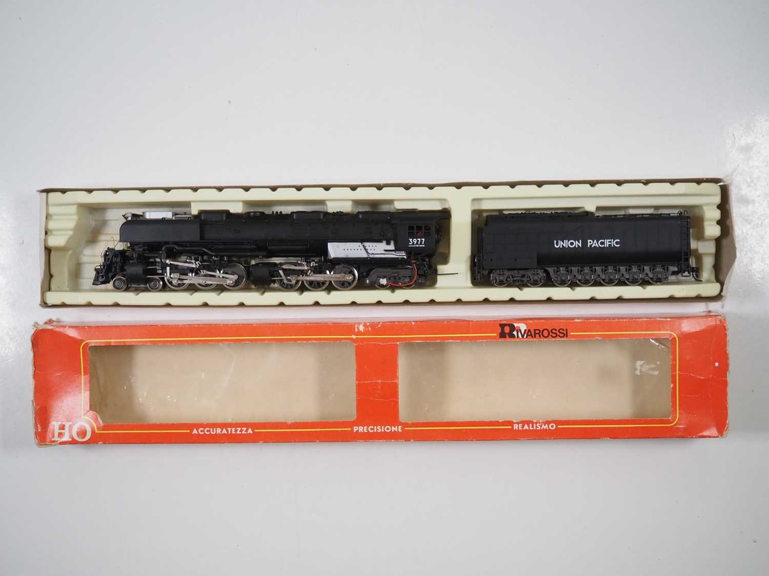 Lot 351 - A RIVAROSSI 1200 American outline HO gauge...