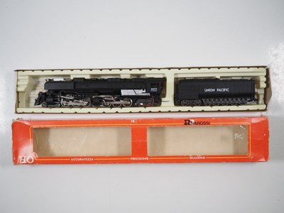 Lot 351 - A RIVAROSSI 1200 American outline HO gauge...