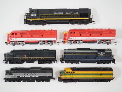 Lot 384 - A group of unboxed American outline HO gauge...