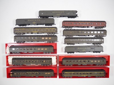 Lot 399 - A large rake of HO gauge American outline...