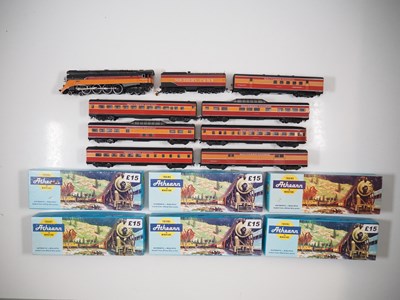 Lot 403 - A group of American outline HO gauge...