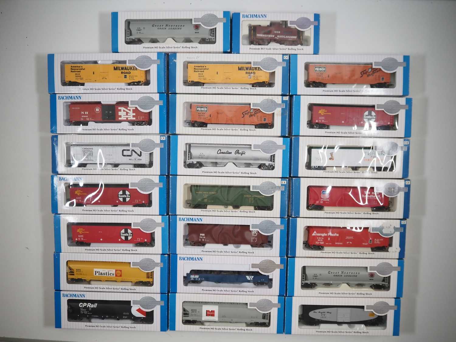 Lot 405 - A group of BACHMANN American and Canadian...