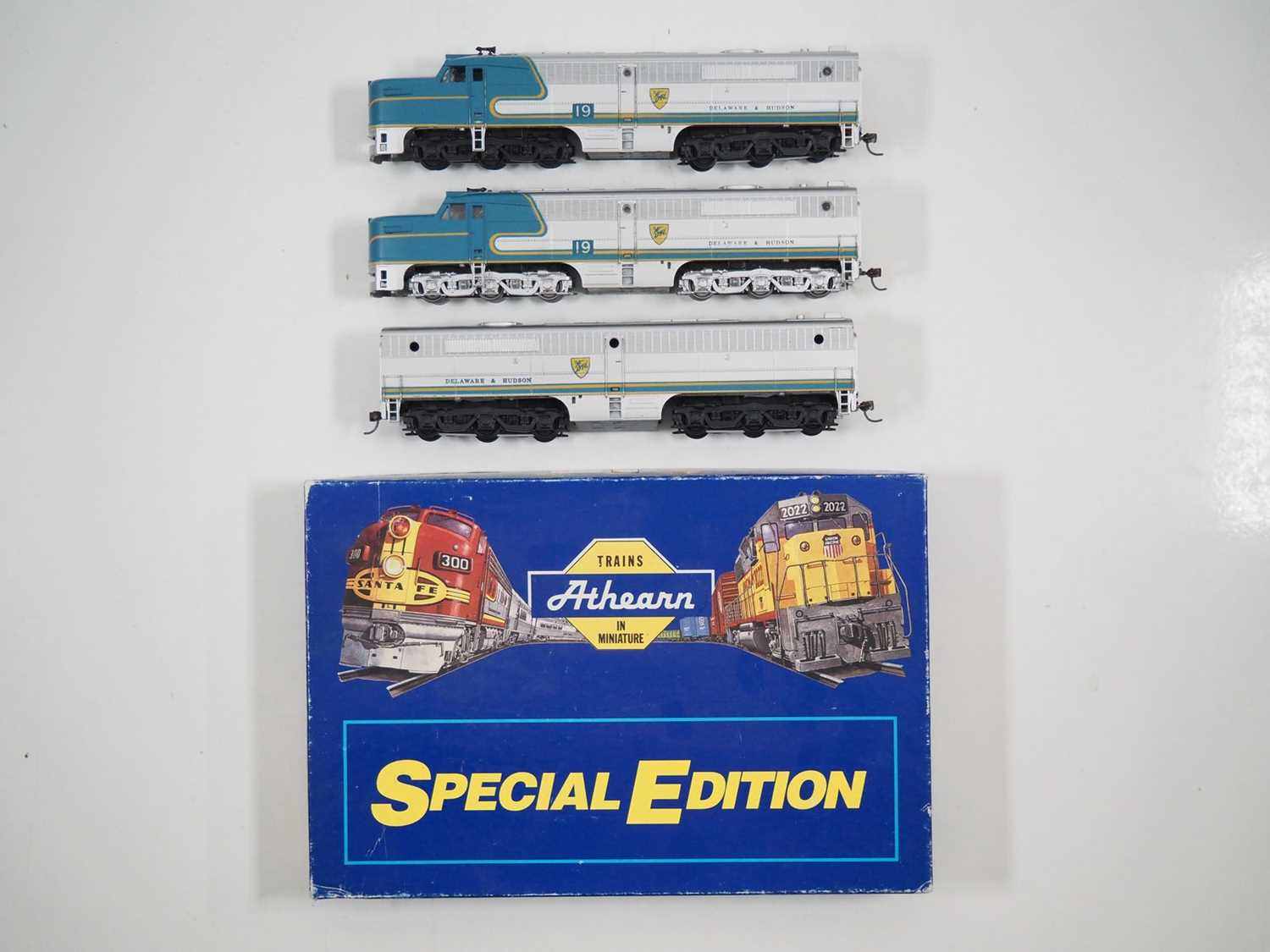 Lot 406 - A pair of ATHEARN American outline HO gauge...