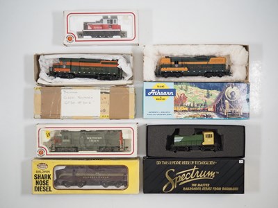 Lot 410 - A group of American outline HO gauge boxed...