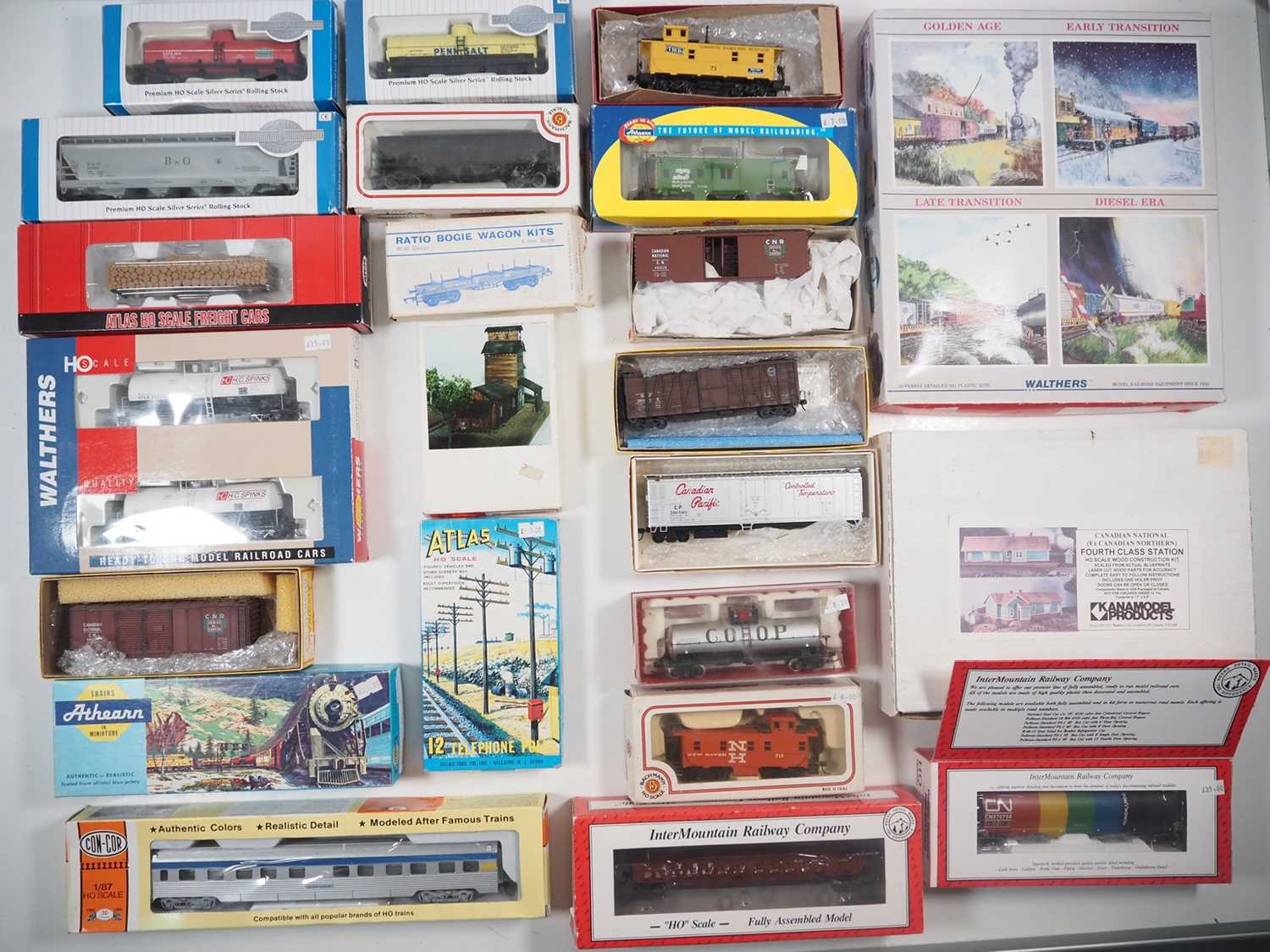 Lot 428 - A large group of HO gauge wagons, coaches