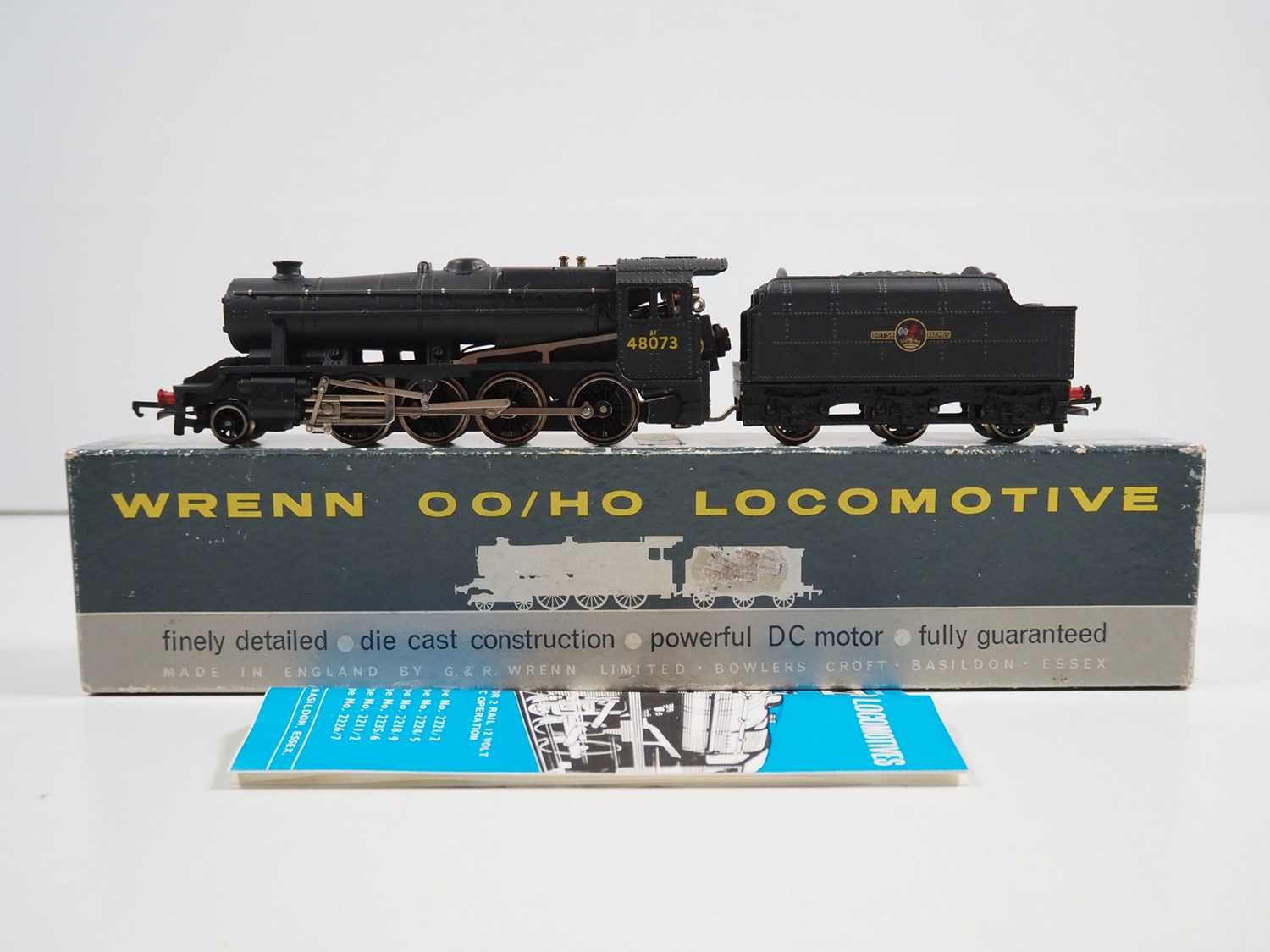 Lot 461 - A WRENN OO gauge 2224 Class 8F steam...